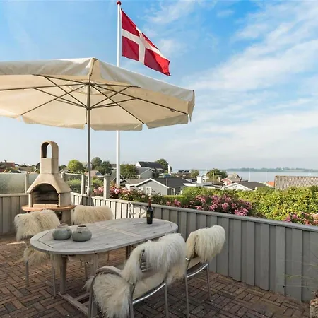 Sb53850-broager-brinken-1 * Nejsmolle